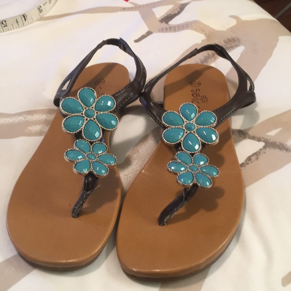 Sbicca Flat Sandals with Turquoise Flowers